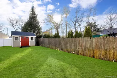 107 James Street, Massapequa, NY 11758 - Photo 30