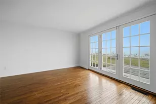 20845 Soundview Ave, Southold, NY 11971 - Photo 18