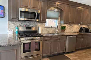 108 Elizabeth St, Floral Park, NY 11001 - Photo 14