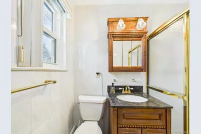 803 Michele Lane, Wantagh, NY 11793 - Photo 24