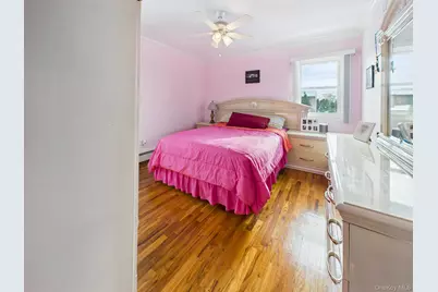 803 Michele Lane, Wantagh, NY 11793 - Photo 18