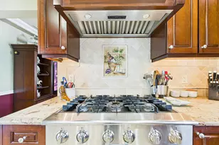 803 Michele Ln, Wantagh, NY 11793 - Photo 8