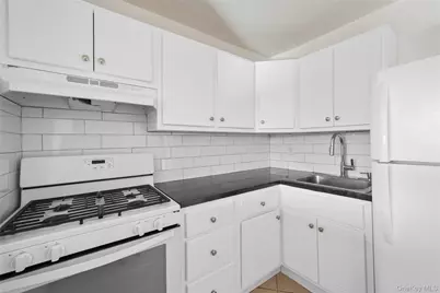 351 N Broadway #1E, Yonkers, NY 10701 - Photo 14