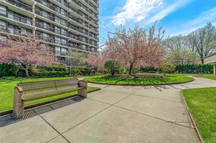 152-18 Union Tpke, Flushing, NY 11367 - Photo 34