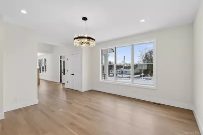 43 Hilltop Lane, Thornwood, NY 10594 - Photo 18