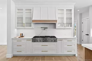 43 Hilltop Ln, Thornwood, NY 10594 - Photo 10