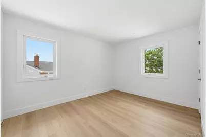 126 Country Village Lane, East Islip, NY 11730 - Photo 14