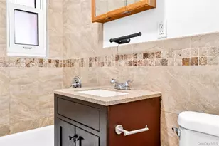 989 Sackett Ave, Bronx, NY 10462 - Photo 26