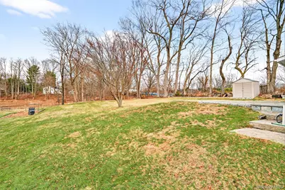 19 Indian Trail, White Plains, NY 10603 - Photo 34