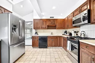 19 Indian Trail, White Plains, NY 10603 - Photo 14