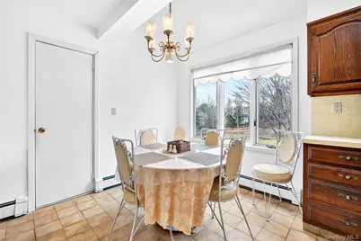 19 Indian Trail, White Plains, NY 10603 - Photo 12