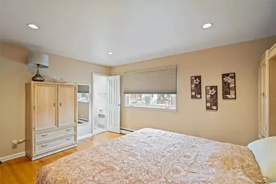 2046 Hancock Avenue, North Bellmore, NY 11710 - Photo 24