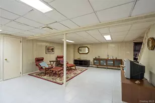 2046 Hancock Ave, North Bellmore, NY 11710 - Photo 26