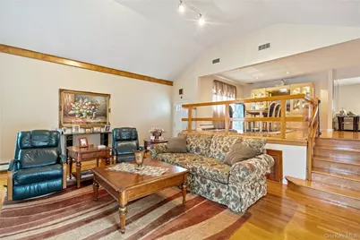 2046 Hancock Avenue, North Bellmore, NY 11710 - Photo 10