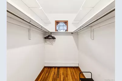 5 Linda Court, Oyster Bay, NY 11771 - Photo 32