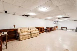 5 Linda Ct, Oyster Bay, NY 11771 - Photo 36