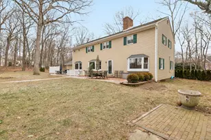 5 Linda Ct, Oyster Bay, NY 11771 - Photo 38