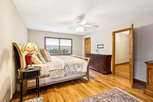 5 Linda Ct, Oyster Bay, NY 11771 - Photo 22