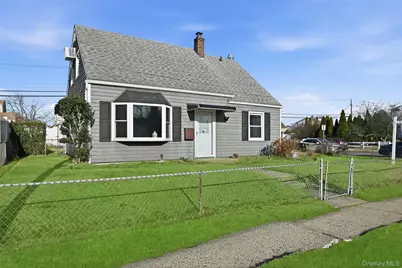 3037 N Jerusalem Road, Levittown, NY 11756 - Photo 1