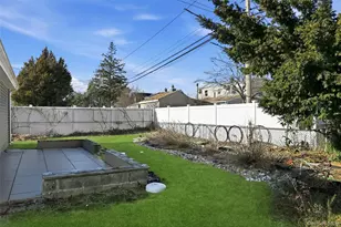 3037 N Jerusalem Rd, Levittown, NY 11756 - Photo 22