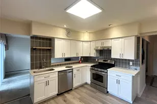 76-36 265th St, Glen Oaks, NY 11040 - Photo 8