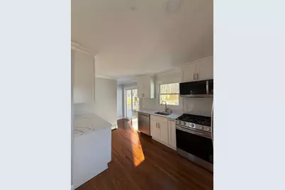 225 Norma Avenue, West Islip, NY 11795 - Photo 8