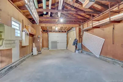 225 Norma Avenue, West Islip, NY 11795 - Photo 30