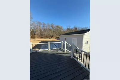 225 Norma Avenue, West Islip, NY 11795 - Photo 36