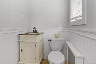 248 Bayview Ave, Massapequa, NY 11758 - Photo 16