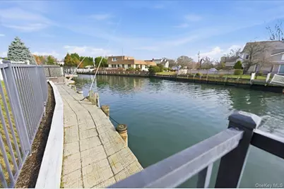 248 Bayview Avenue, Massapequa, NY 11758 - Photo 32