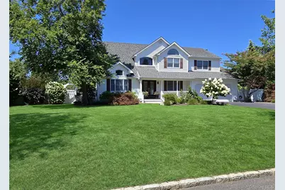 11 Simpson Gate, Manorville, NY 11949 - Photo 4