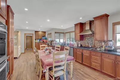 140 Long Drive, Hempstead, NY 11550 - Photo 14