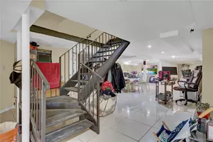 140 Long Dr, Hempstead, NY 11550 - Photo 22