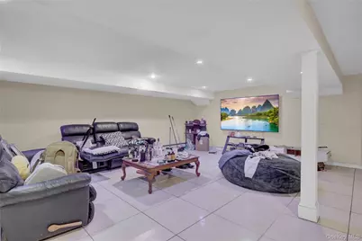 140 Long Drive, Hempstead, NY 11550 - Photo 24