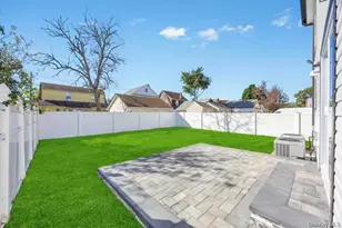 41 Perry St, Hempstead, NY 11550 - Photo 36