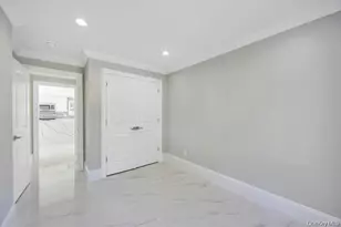 41 Perry St, Hempstead, NY 11550 - Photo 10