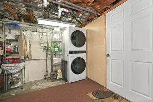 257 Melville Rd, South Huntington, NY 11746 - Photo 30