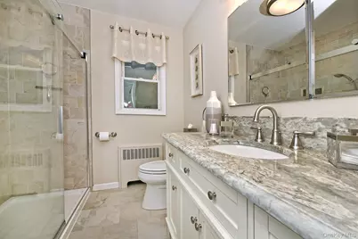 257 Melville Road, South Huntington, NY 11746 - Photo 16