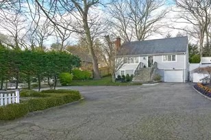 257 Melville Rd, South Huntington, NY 11746 - Photo 34