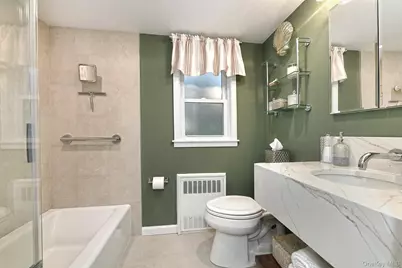257 Melville Road, South Huntington, NY 11746 - Photo 24