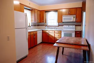21 McCall Pl, Middle Hope, NY 12550 - Photo 2