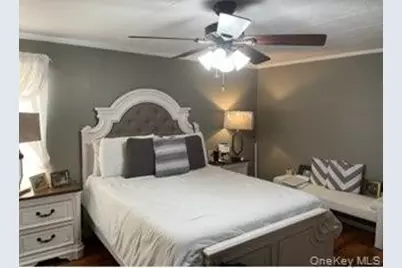 128 Brittany Terrace #128, New Windsor, NY 12575 - Photo 16