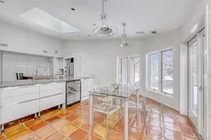 4 Hilltop Pl, Monsey, NY 10952 - Photo 12