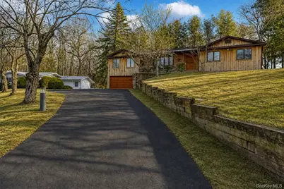 4 Hilltop Place, Monsey, NY 10952 - Photo 2