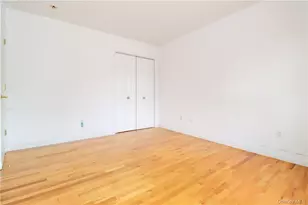 1078 Midland Ave, Bronxville, NY 10708 - Photo 12