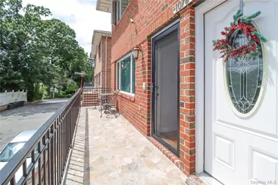 1078 Midland Avenue, Bronxville, NY 10708 - Photo 18