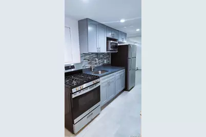 147-01 Brookville Boulevard #1st Floor, Rosedale, NY 11422 - Photo 4