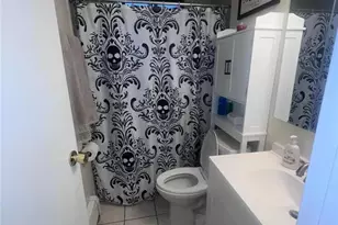 31 Richmond Blvd, Ronkonkoma, NY 11779 - Photo 8