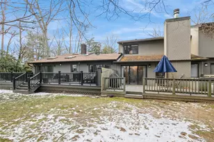 33 Club House Ct, Jericho, NY 11753 - Photo 30
