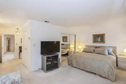 33 Club House Court #33, Jericho, NY 11753 - Photo 24